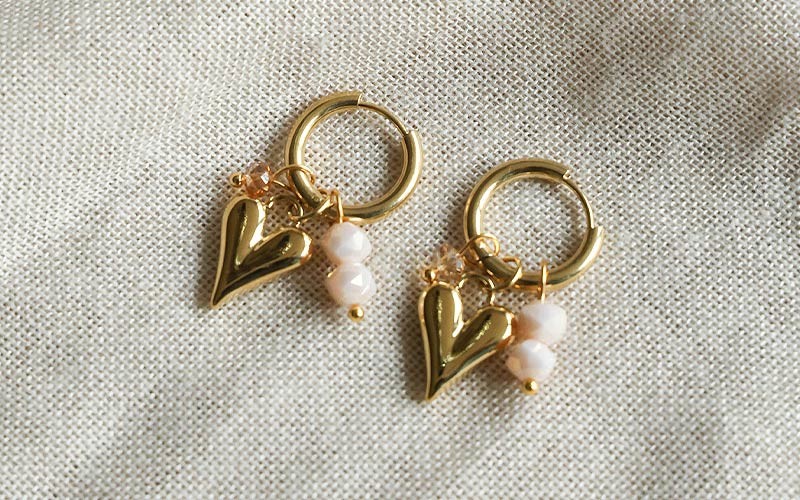 OLEA17302 Guusje 8721206612553 gouden oorbellen I'm dutch 't Oude Huys.jpg 4